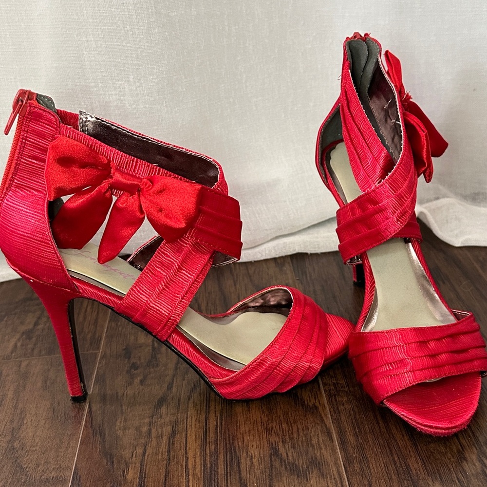 Red Satin Heels with Bows